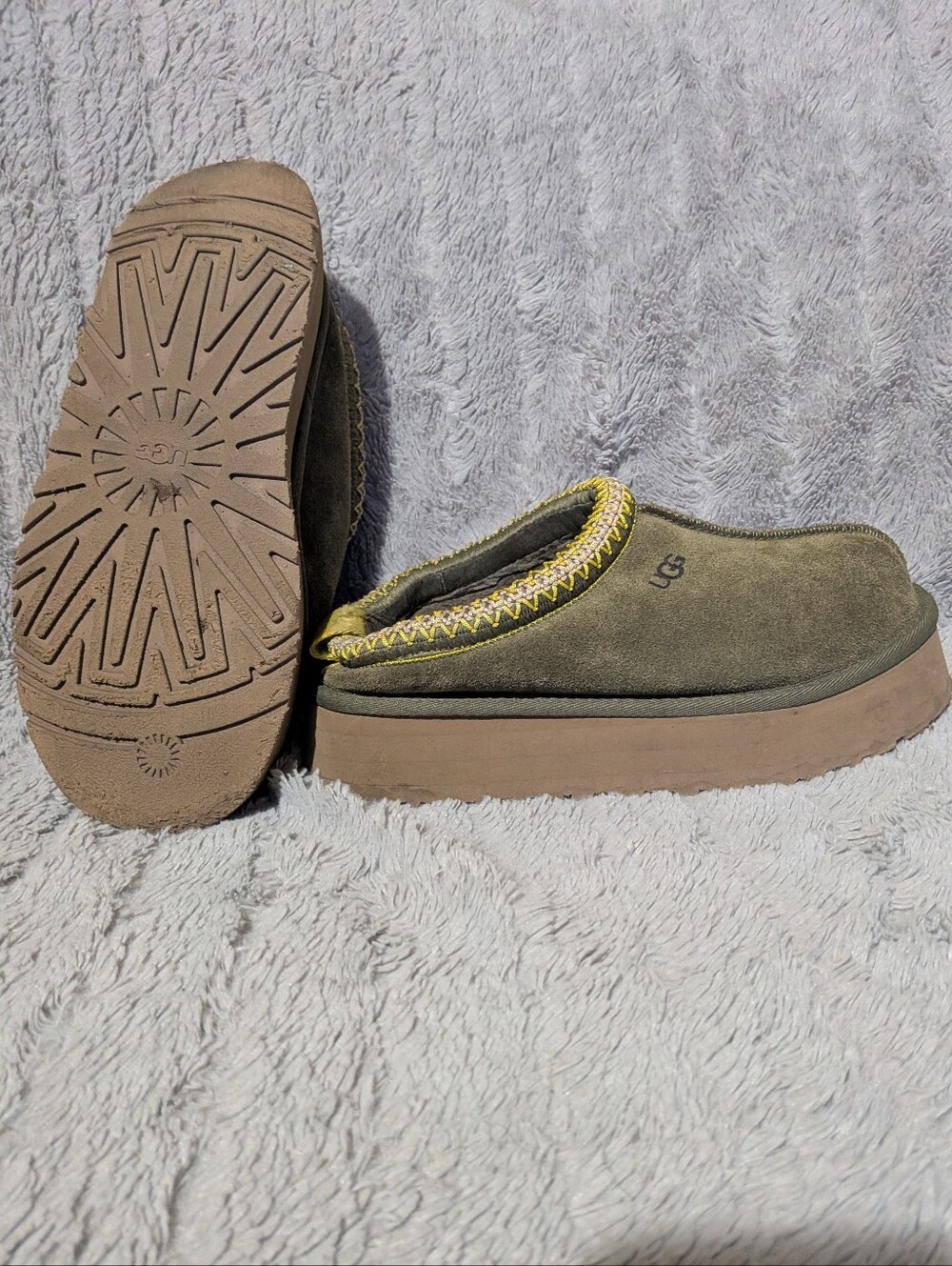 UGG Olive Suede Platform Slippers with Yellow Trim Woman's Size 7